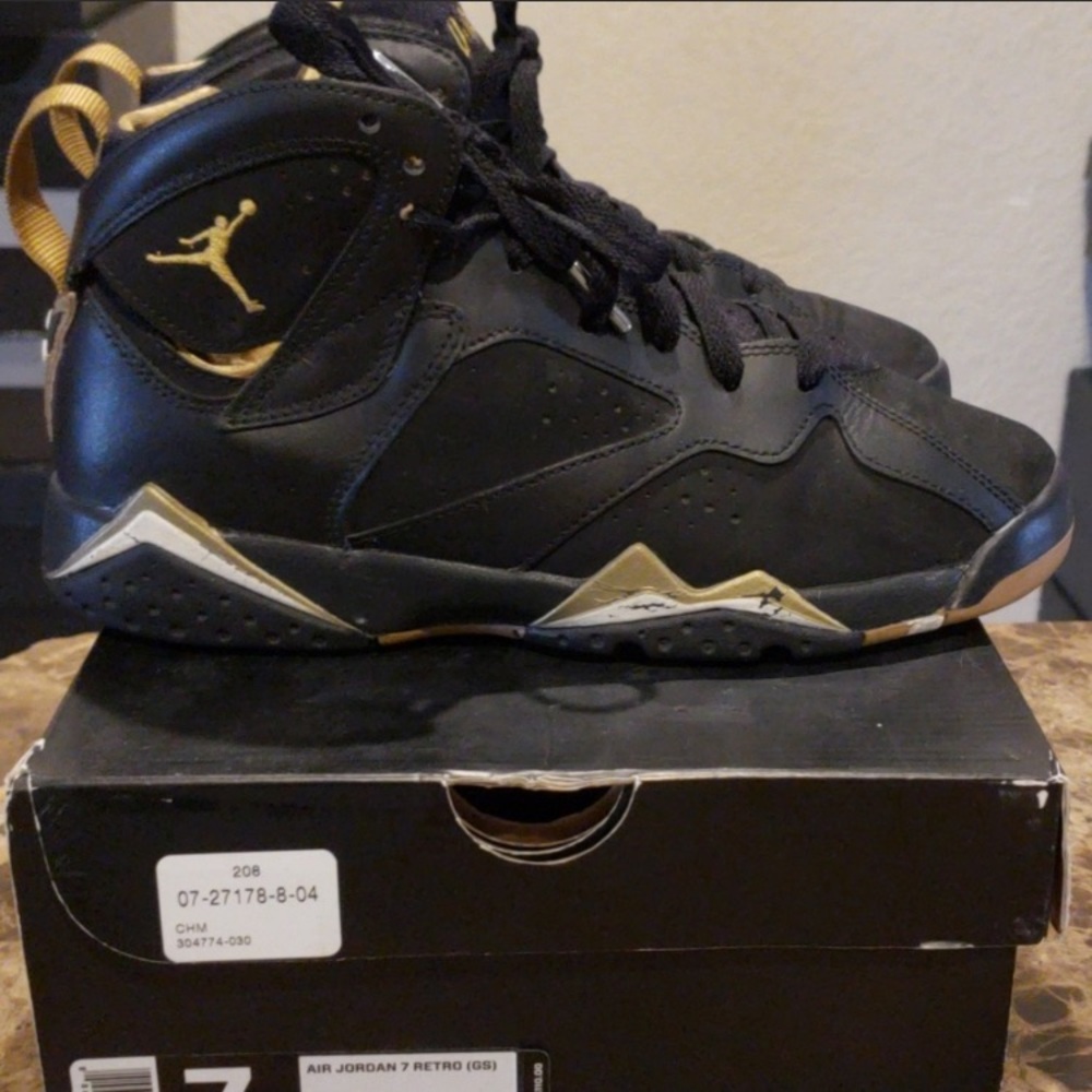Retro 7 - Picture 5 of 5